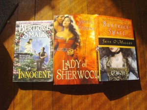 Anty talks about the book in the middle in her Robin and Marian post.